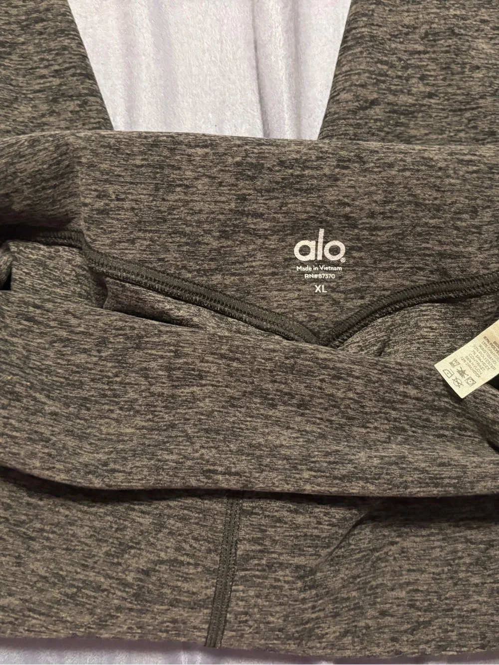 Alo Yoga High‑Rise Heather Gray Ribbed Leggings – Women’s Size XL